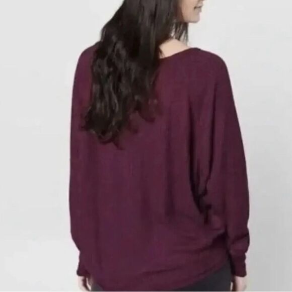 Free People Santa Clara Thermal Long Sleeve Oversized V Neck Top Mulberry Size L - Picture 9 of 9